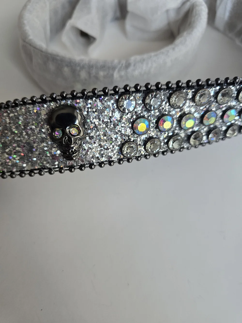 Crystal-Encrusted Silver Skull Belt Buckle - Women's Accessory